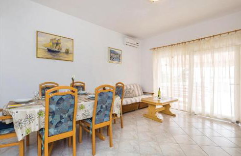 Gorgeous Apartment In Lukovo Sugarje - Foto 12