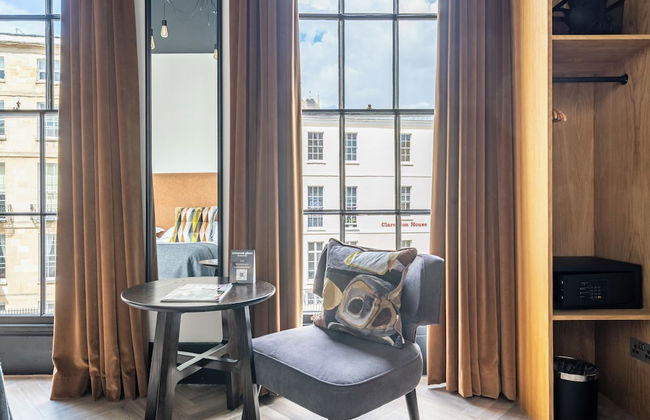 Crescent Place by Mansley - Photo 12