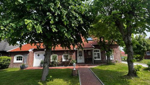 Lindenhuus-Urlaub unter einem Teilreetdach-Terrasse - Nahe Norden-Norddeich - Foto 3