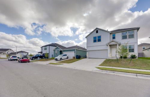 Buda Business-Ready House Office, Home Gym and Yard - Foto 29