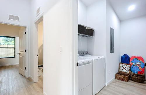 Cozy Coastal Cottage Minutes to Beach and Downtown - Foto 4