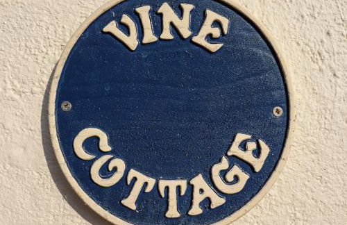 Vine Cottage - Photo 4