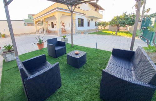 Villa La Sosta - 150m dal mare - Patio Privato e Areal Relax - Photo 1