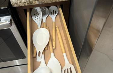 Charming 3-Bedroom Retreat in Prime Neighborhood - Foto 33