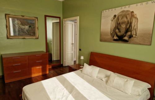 Cozy flat mins walk to Navigli and metro Porta Genova - Foto 4