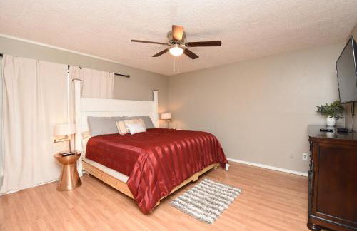 10 Minutes from IAH and Mall, Newly Rehabbed - Foto 5