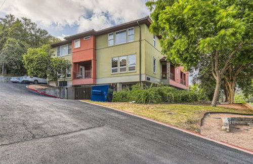 Captivating 4BR Haven with Park View near DT - Foto 27