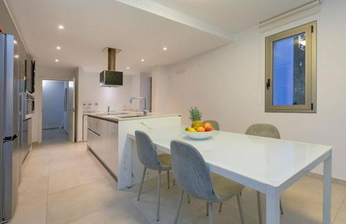 Villa Near Ibiza Town sleeps 10 - Foto 24