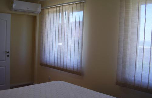 Water view brand new Apartment, short stroll to beach, peaceful! - Foto 11