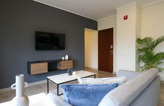 w Majestic 2BR w Modern Balcony in Miraflores - Photo 5