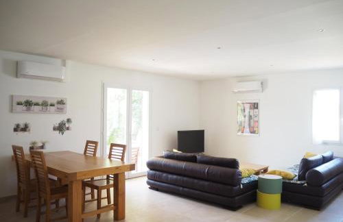 Holiday Home Near Pont du Gard & Vineyards - Foto 7