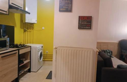 Apparts Coeur Historique de Thiers - Tarifs dégressifs - Idéal PROS - Foto 4