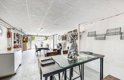 1 Bedroom Amazing Apartment In Treignac - Foto 16