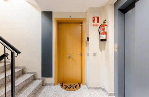 Apt.p/5 15min from Barcelona and Beaches W/Terrace - Photo 23