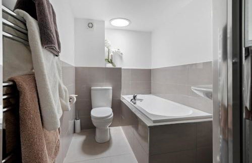 Cosy & Central Brockenhurst Flat, 2BR - Foto 19