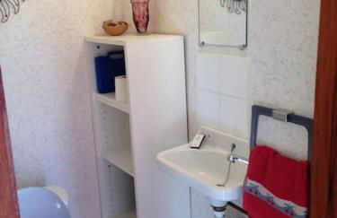 Beau F2 rdc entier 40m2 calme terrasse jardin parking gratuit sur place - Foto 8