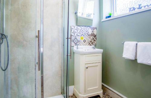 Marshmallow - 2 Bedroom Cottage - Oxwich - Foto 14