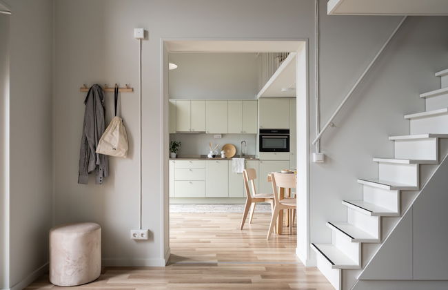 Waterfront Cabins - Photo 5