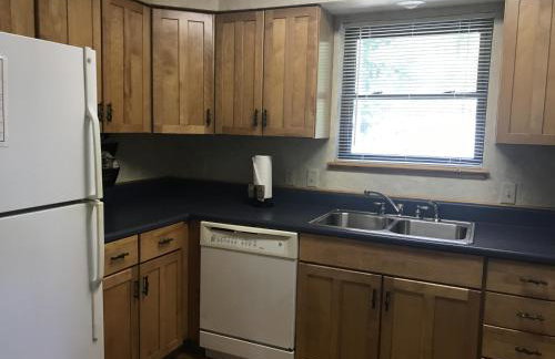 C11, Two bedroom, two bath log-sided, luxury Harbor North cottage with hot tub cottage - Foto 16