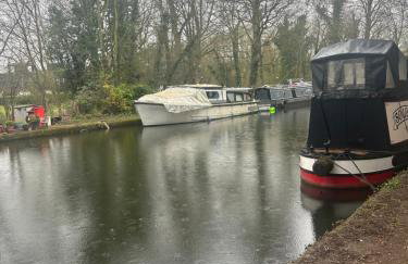 Stylish Home With Full Amenities - Photo 25