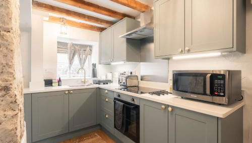 Mycock Cottage - Photo 5