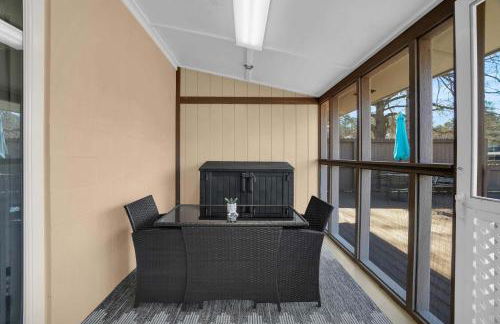 Lakefront Cabin with Private Dock - Foto 21