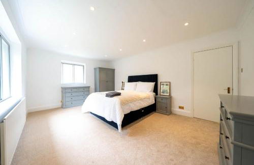 House on the Hill - Photo 16