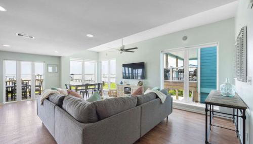 Galveston Bay Front Home with Private Pool and Pier - Foto 4