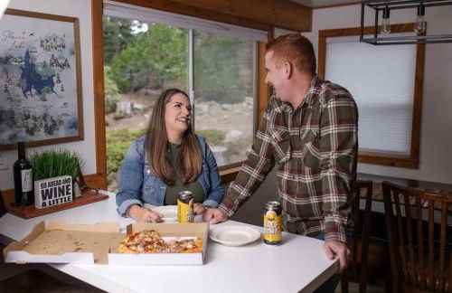 Buckeye Bear's Den-AC-Walking Distance to town - Foto 29