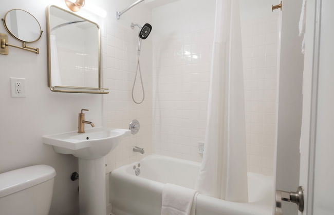 The Plaza Hotel - Photo 80