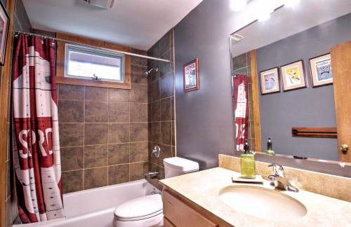 East Burke House with Deck Less Than 3 Mi to Kingdom Trails! - Photo 20