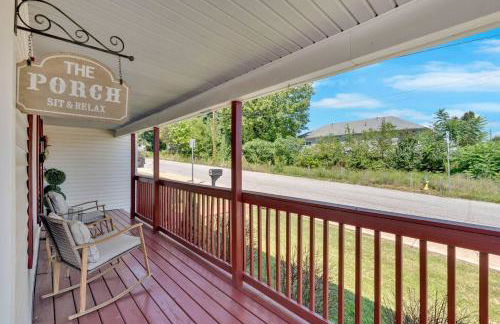 Soak n Stroll 2 State St Casino Firepit Dogs OK - Foto 34