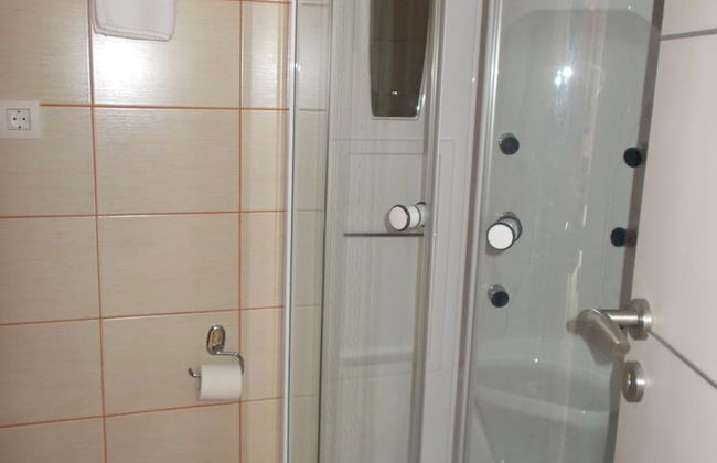 All Saints Villas - Photo 38