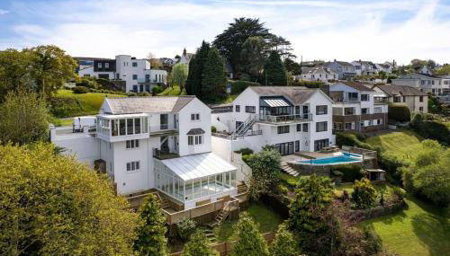 Stunning Property Seaviews, Private Pool & Parking - Foto 4