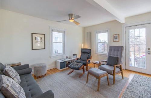 A Peaceful Oasis on Munjoy Hill - 4br2ba House & Parking - Foto 33