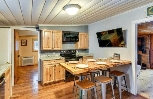 Home Theater and Hot Tub! Home Near Higgins Lake - Foto 7