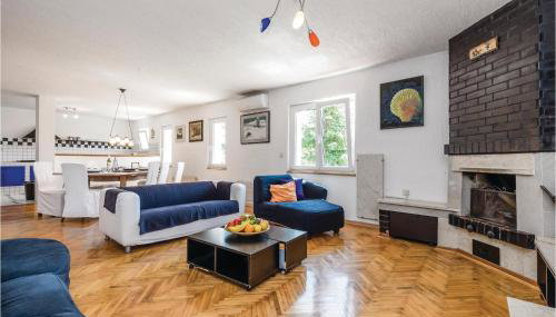 4 Bedroom Gorgeous Home In Jurdani - Foto 3