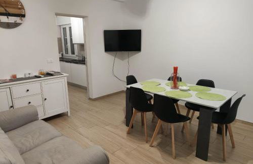 Grigio Perla Panigale, villetta esclusiva con giardino, 3 camere, parcheggio privato fino 3 posti auto - Un oasi di tranquillità - Vicina all'Aeroporto, Unipol Arena e Fiera - Foto 70