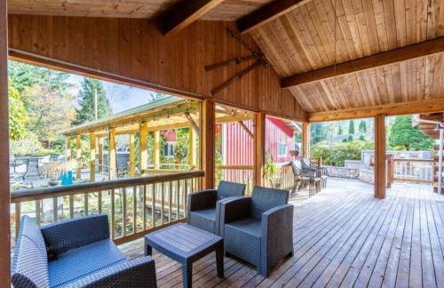 Little Bear's Bungalow; Log Cabin w/Mountain views - Foto 27