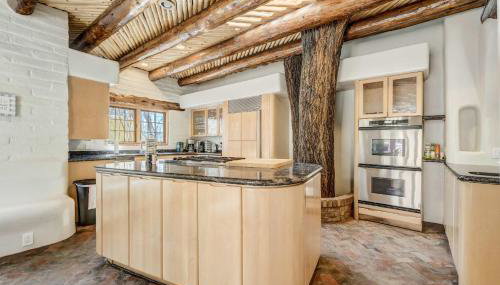 Adobe del Sur Architectural Gem Near Broadmoor - Foto 2