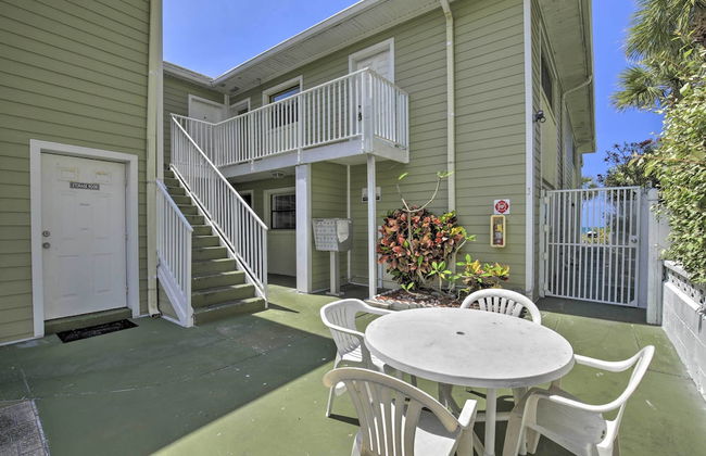Updated Condo Near Beach: Ideal Walkable Location - Foto 24