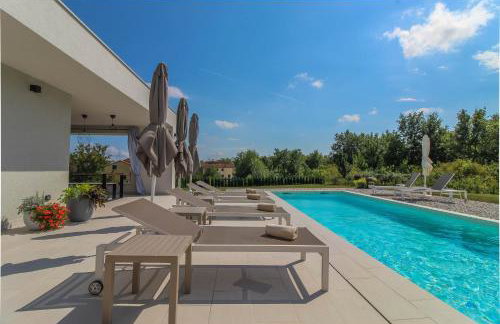 Villa Una Sofia - Photo 13