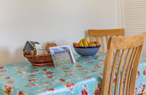 Blue House - Photo 12