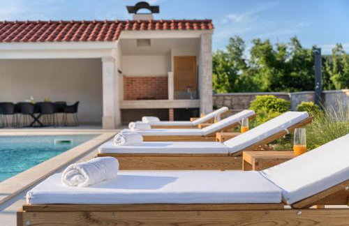 Villa Lovorika - Padel, Cageball, Basketball & Heated Pool - Foto 63