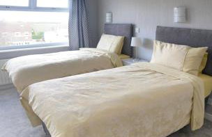 Large 4 bedroom home in Boston Spa village In-between York, Harrogate and Leeds, Sleeps 9 - Foto 13