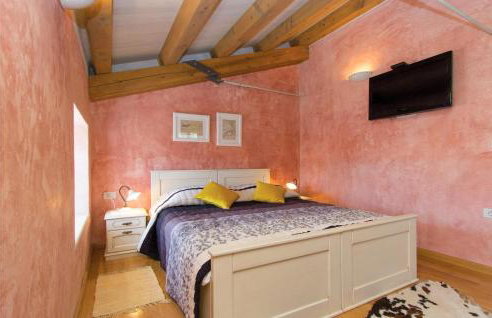 Awesome Home In Labin With Sauna - Photo 44