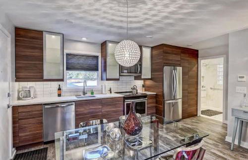 Comfortable and stylish condo near Myers Park - Foto 16