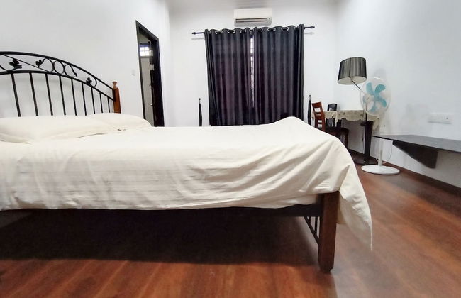 OYO 90203 Emma Sukma Homestay - Foto 8