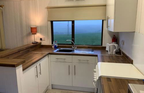 Bunnahabhain 5 - Farm Stay - Stunning sea and rural views - Photo 12