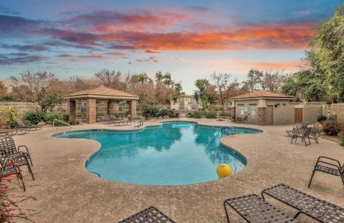 Modern 4BR Retreat in Prime Gilbert Location - Foto 12